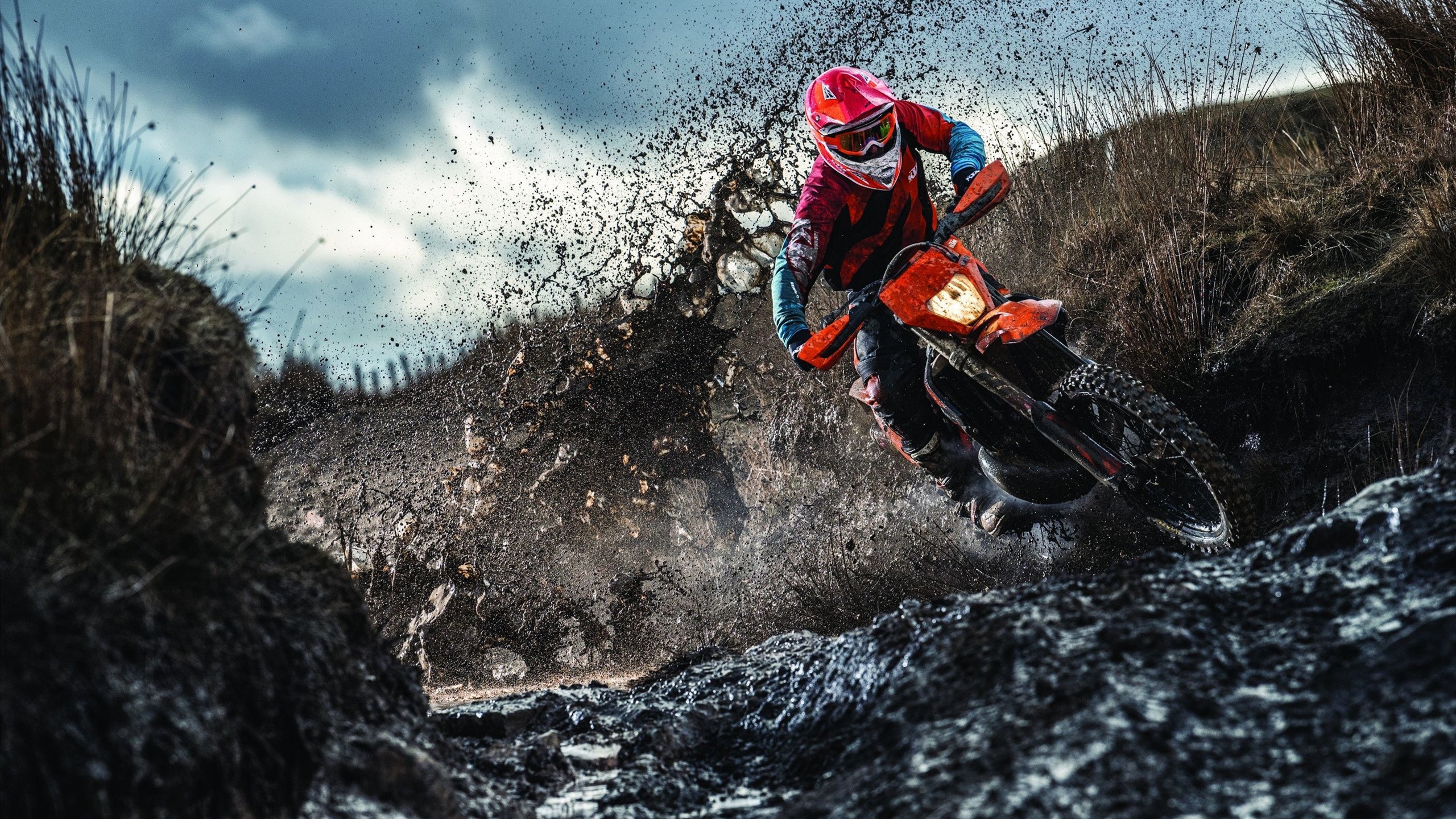 米兰体育APP-D队门将扑救全场最佳，躲过失球危机，2020门将扑救集锦